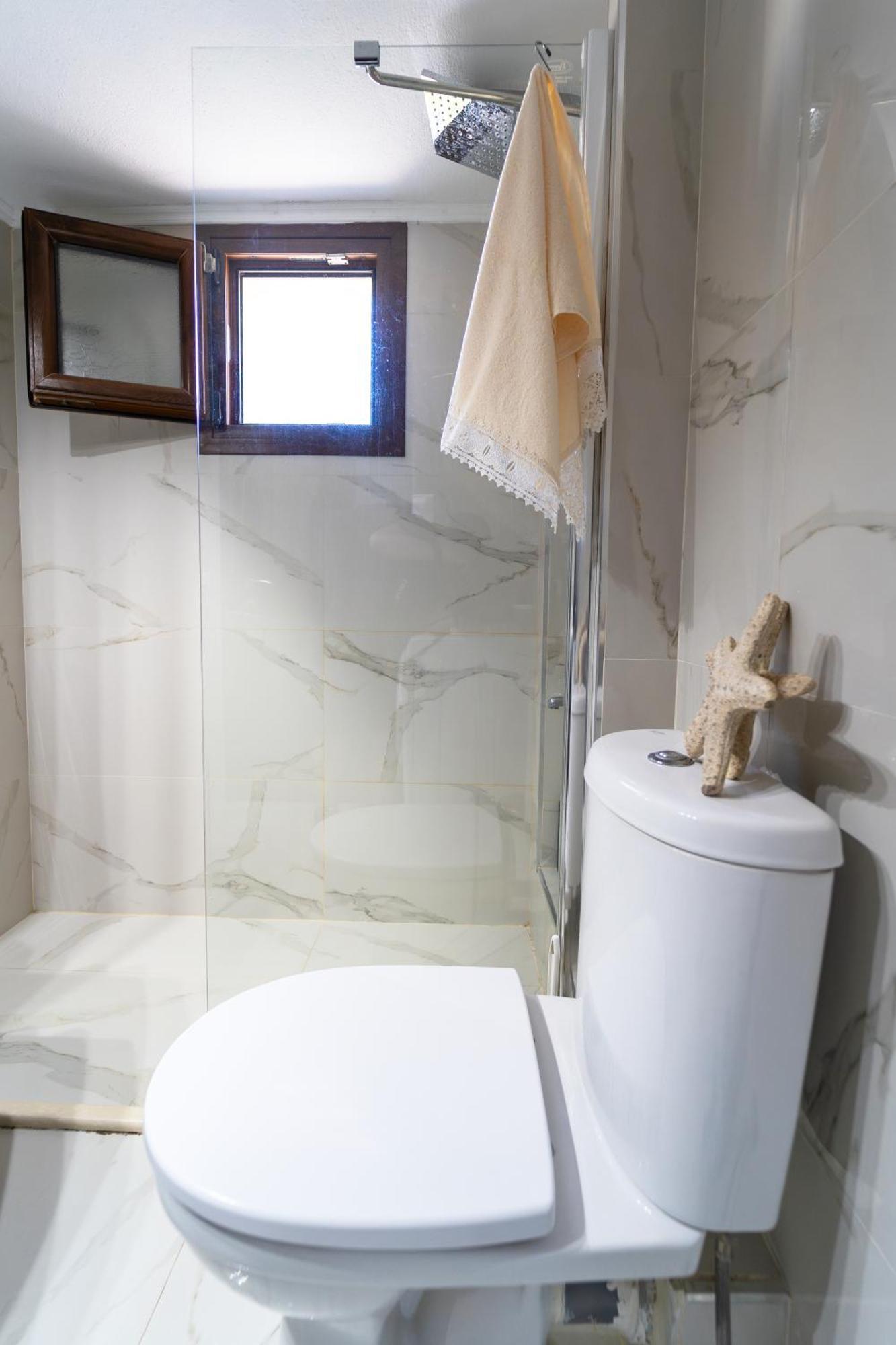Luxury And Sunny Apartment 250 Mts From The Beach!! Peraia (Thessaloniki) Exterior foto